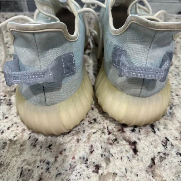 Adidas Yeezy Boost 350 V2 Sneakers
